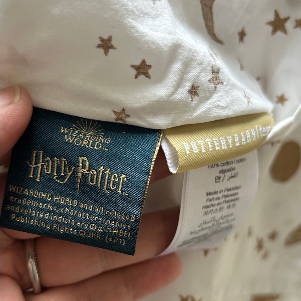 Pottery Barn Kids Harry Pottery Bedding Set (5 pieces), Full Size - Picture 4 of 5